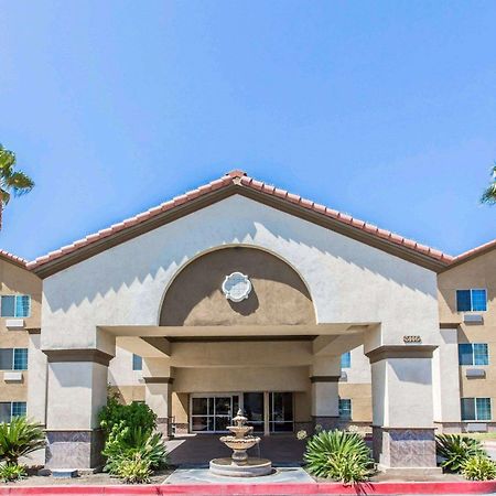 Comfort Suites Bakersfield Exterior foto