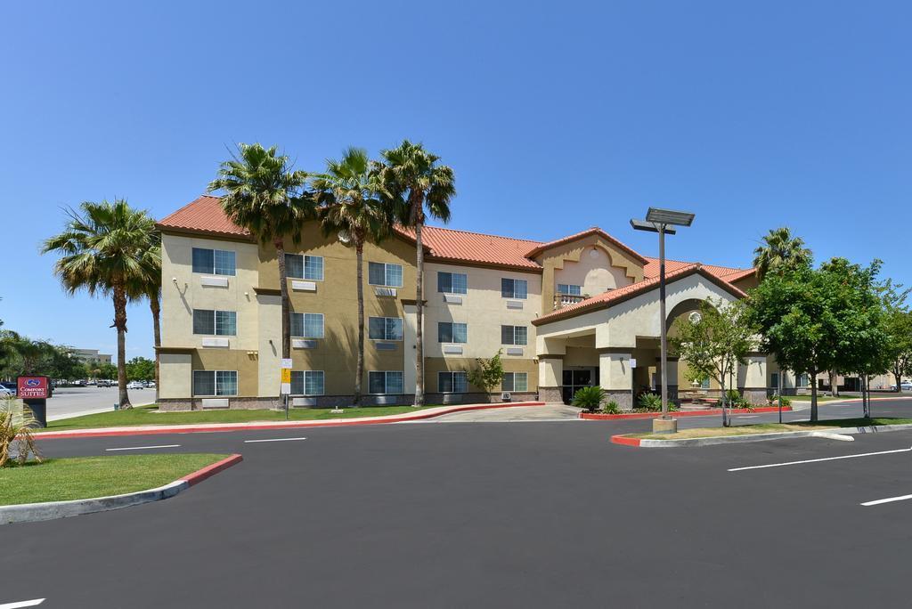 Comfort Suites Bakersfield Exterior foto