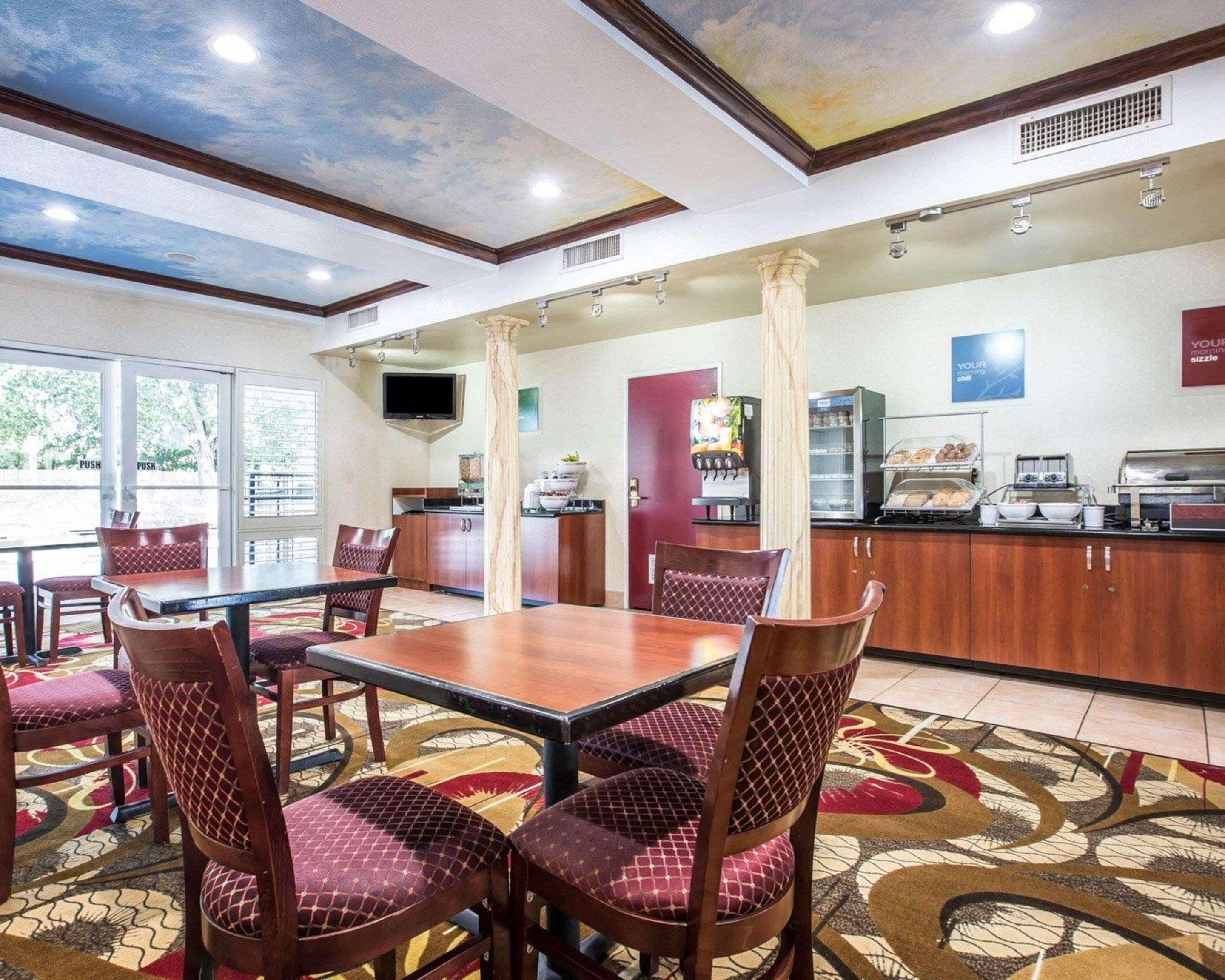 Comfort Suites Bakersfield Exterior foto
