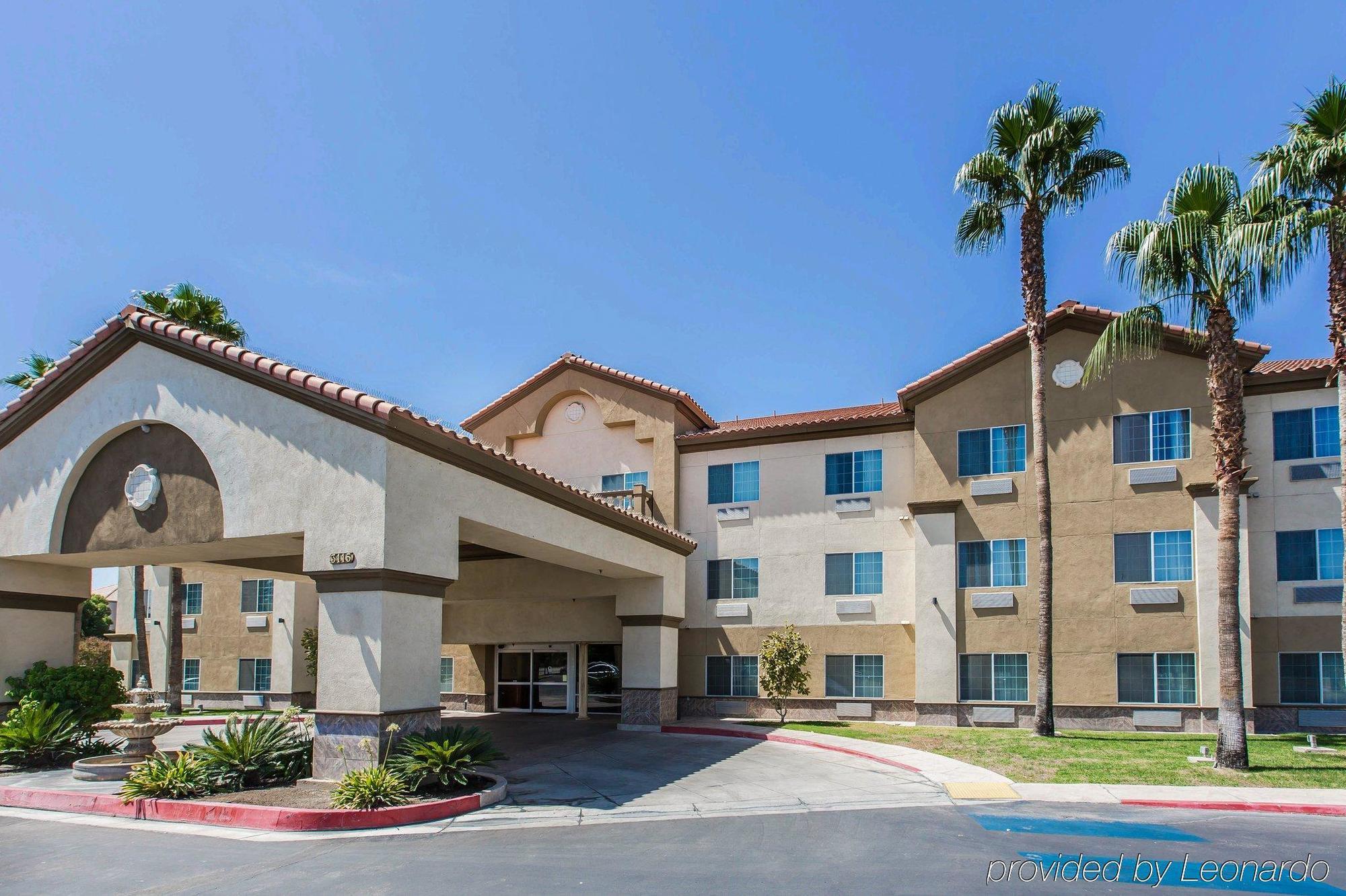 Comfort Suites Bakersfield Exterior foto